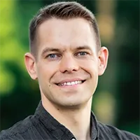 Kris Founder and Entrepreneur